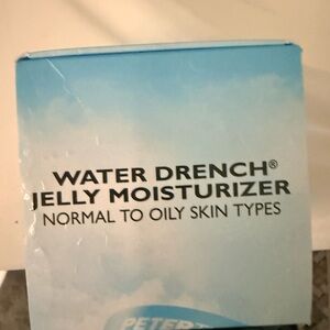 Peter Thomas Roth Blue and White Water Drench Hyaluronic Jelly Moisturizer